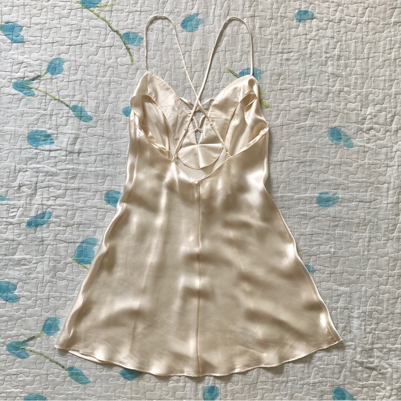 VTG 90s Gold Label Victoria’s Secret Silk Slip Dress ✨ - Picture 3 of 7